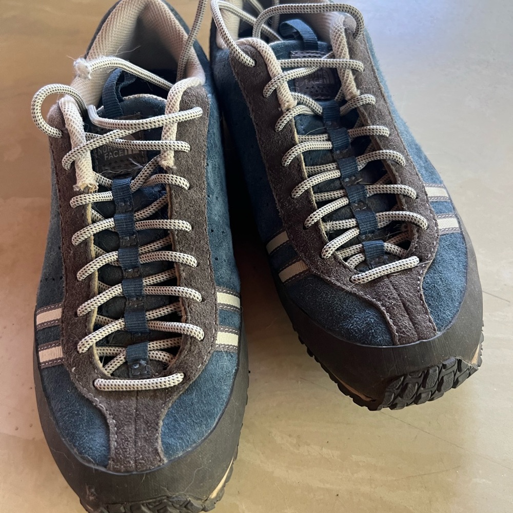 Women’s North Face Blue and Gray Hiking Shoes w/ Vibram Sole. Like new